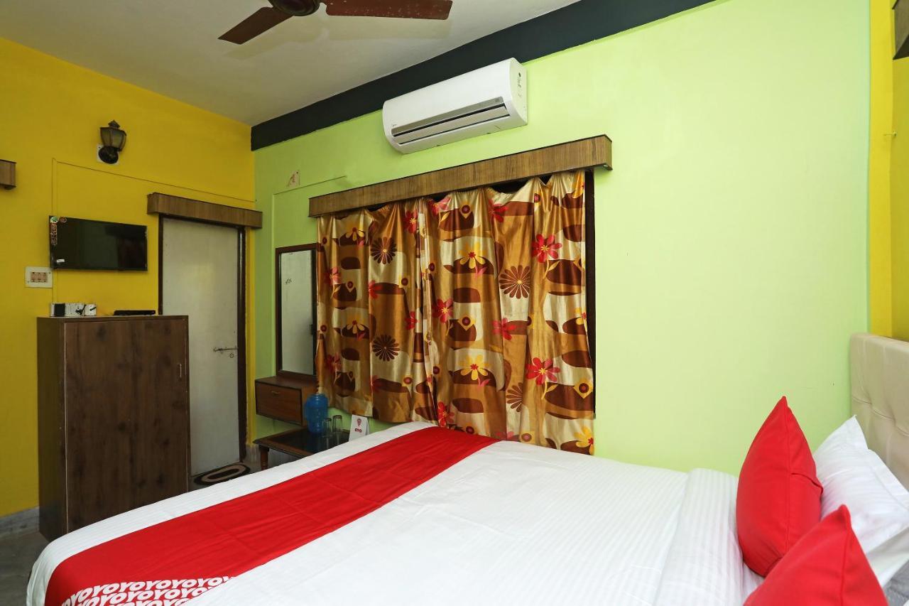 Oyo 22892 Divine Hotel Puri